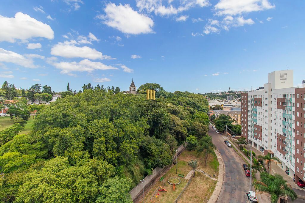 Apartamento 2 dormitórios no bairro Azenha