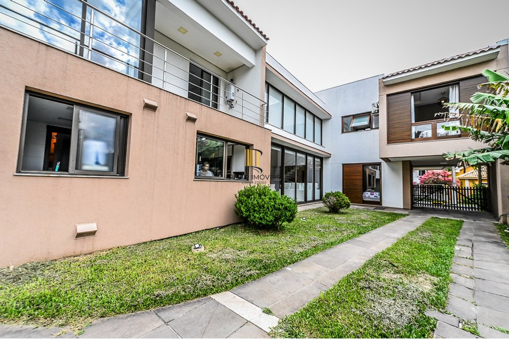 Casa de Condomínio 5 dormitórios no bairro São Lucas