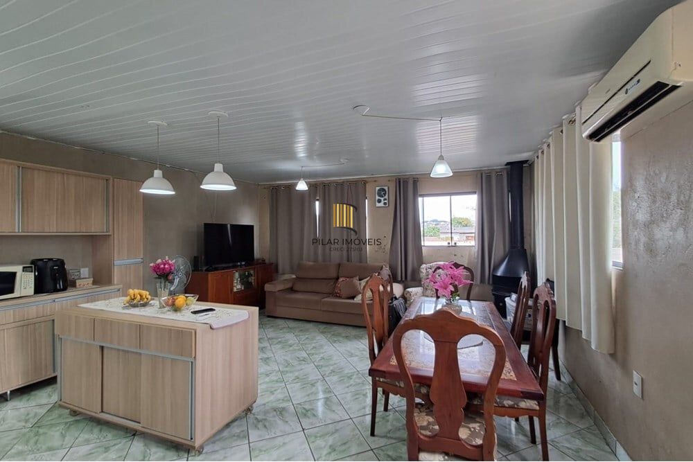 Casa 3 dormitórios no bairro Jardim Algarve
