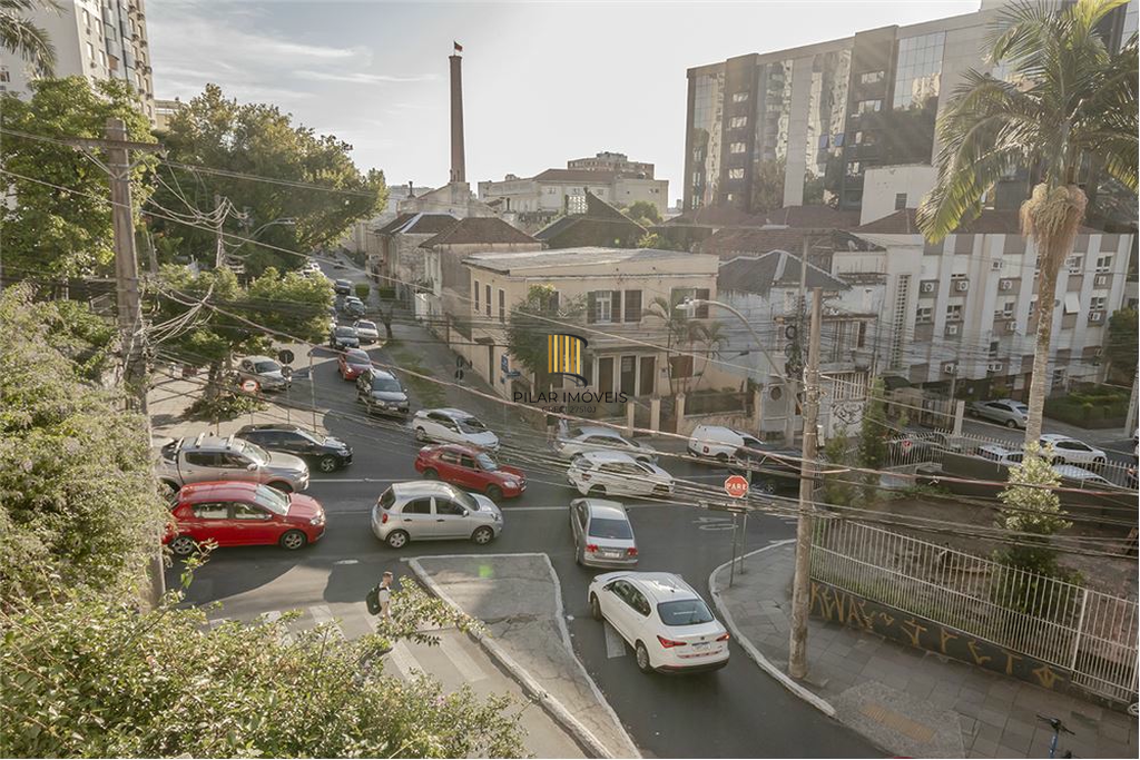 Casa 4 dormitórios no bairro Moinhos de Vento