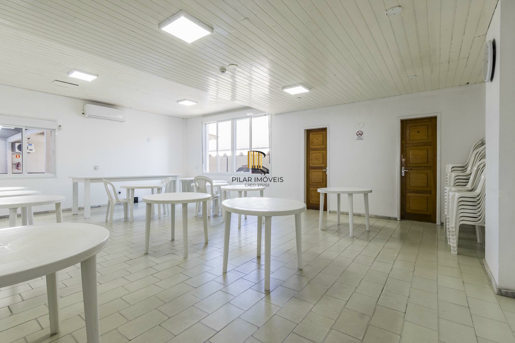 Apartamento 2 dormitórios no bairro Menino Deus