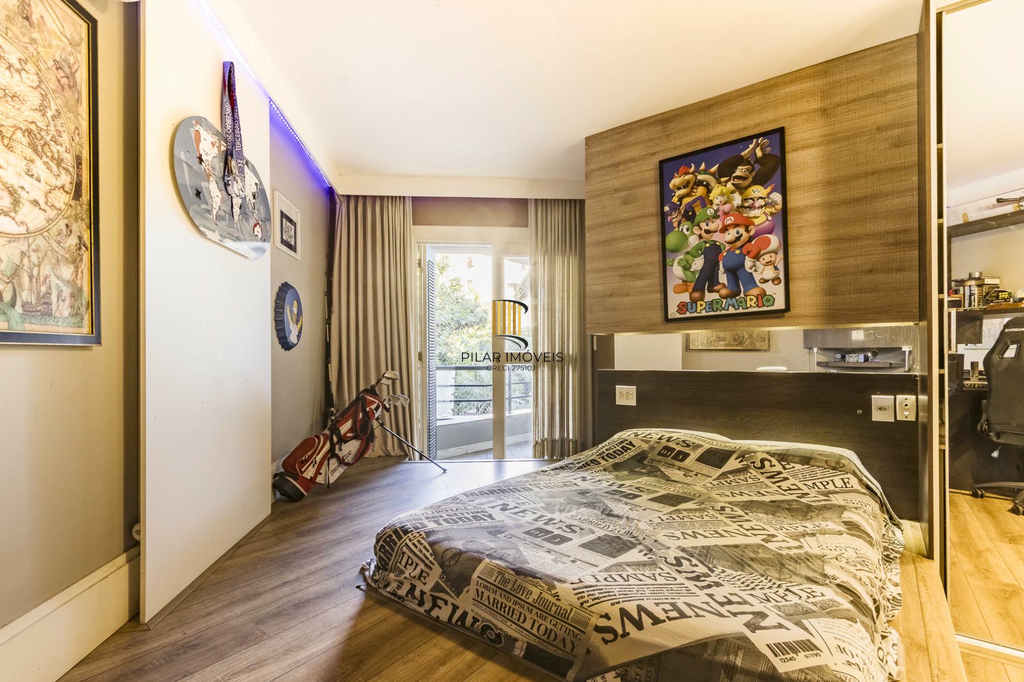 Casa 5 dormitórios no bairro Chácara das Pedras