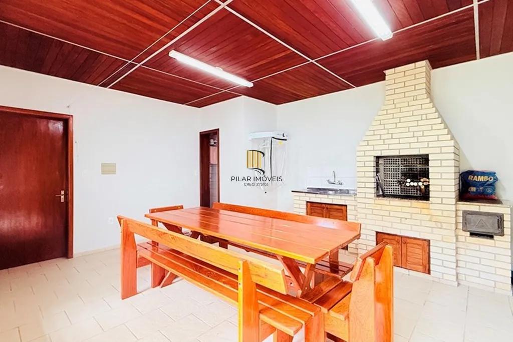 Casa 4 dormitórios no bairro Teresópolis