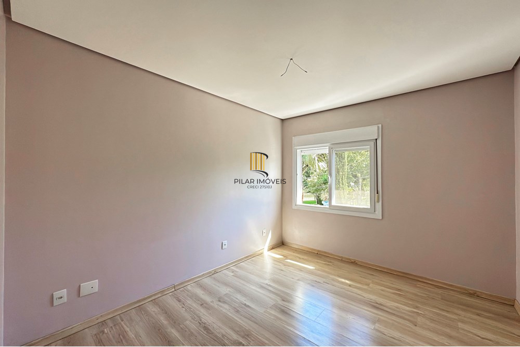 Casa 3 dormitórios no bairro Hípica