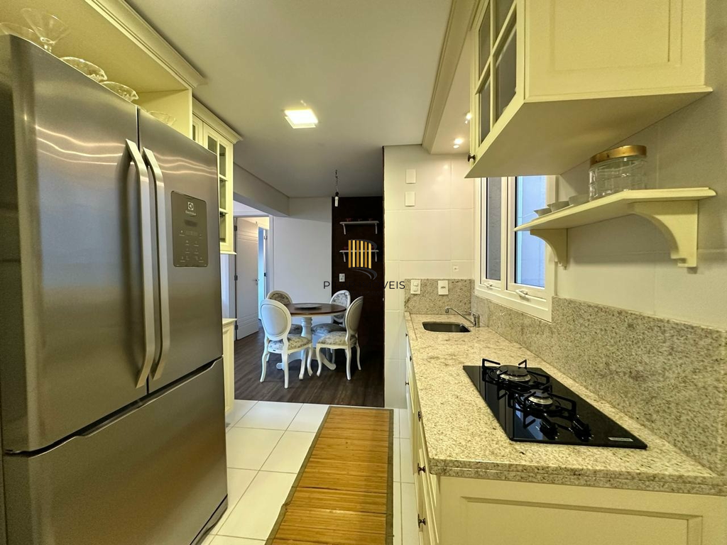 Apartamento 3 dormitórios no bairro Menino Deus