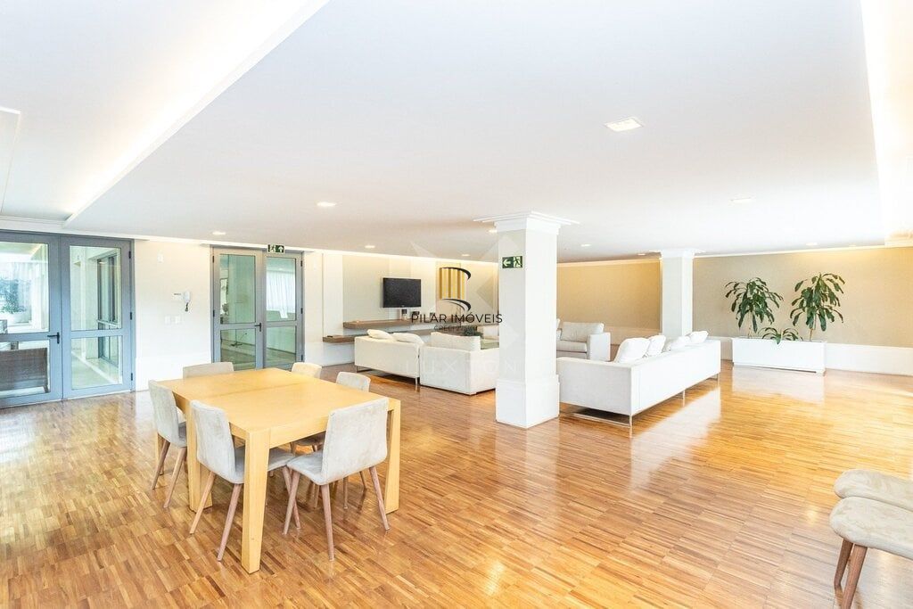 Apartamento 2 dormitórios no bairro Três Figueiras