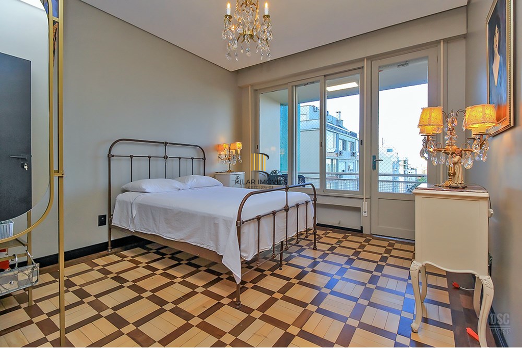 Apartamento 4 dormitórios no bairro Independência