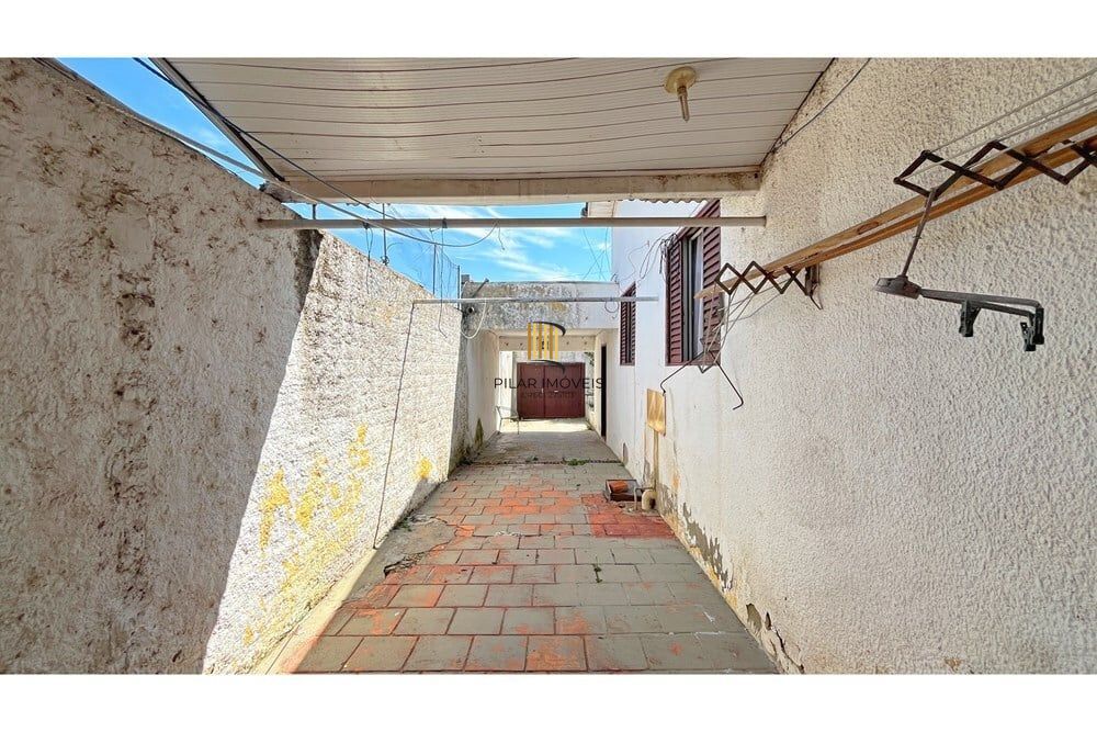 Casa 3 dormitórios no bairro Partenon