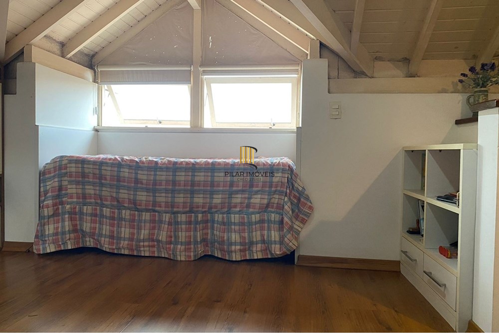 Casa de Condomínio 4 dormitórios no bairro Estância Velha