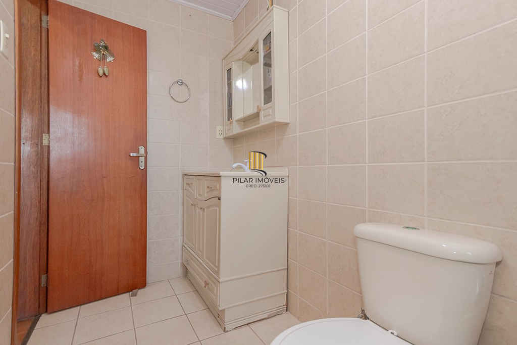 Casa 4 dormitórios no bairro Vila Nova