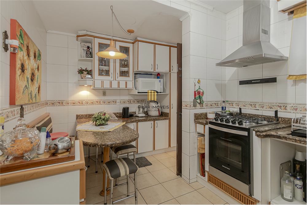 Casa 4 dormitórios no bairro Moinhos de Vento