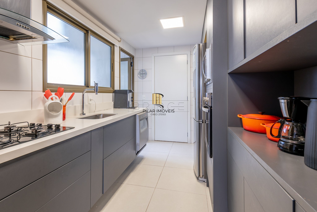 Apartamento 3 dormitórios no bairro Petrópolis