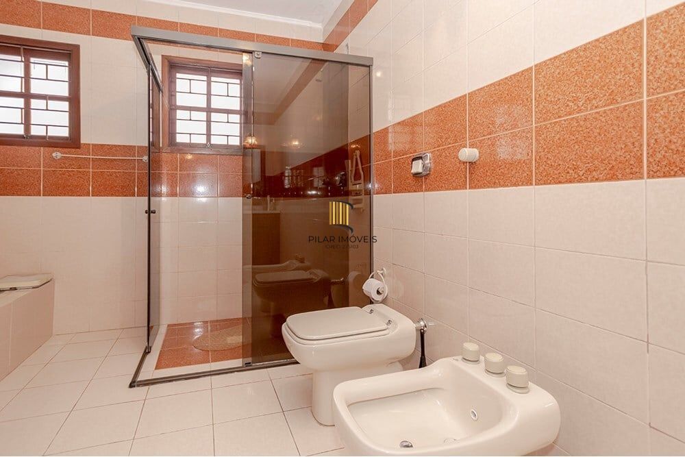 Casa 4 dormitórios no bairro Jardim Itu