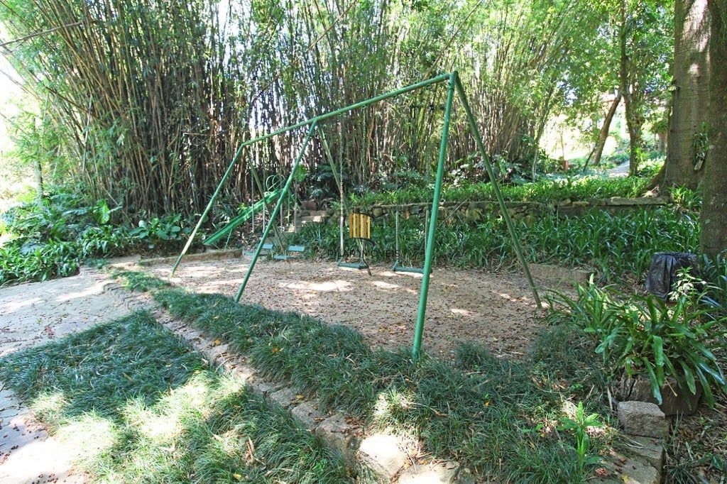 Casa de Condomínio 4 dormitórios no bairro Santa Tereza