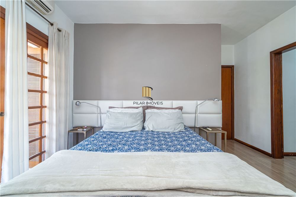 Casa 4 dormitórios no bairro Jardim Lindóia