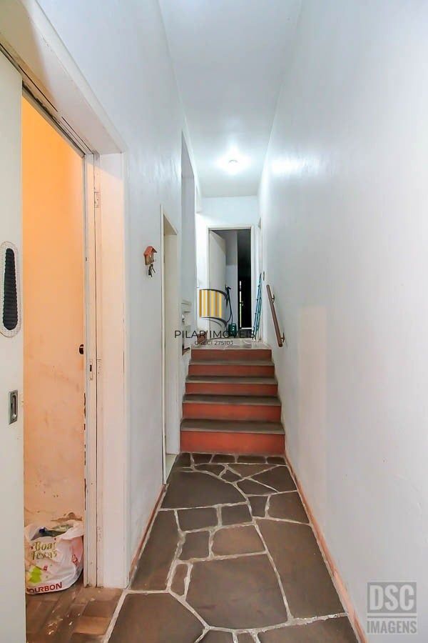 Casa 3 dormitórios no bairro Glória
