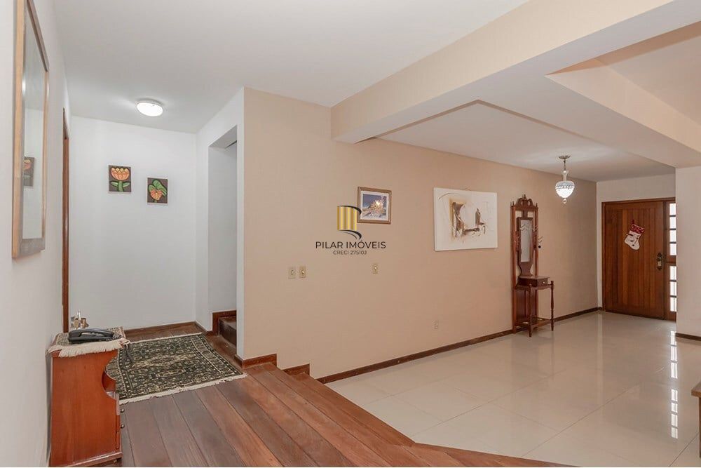 Casa 4 dormitórios no bairro Jardim Itu