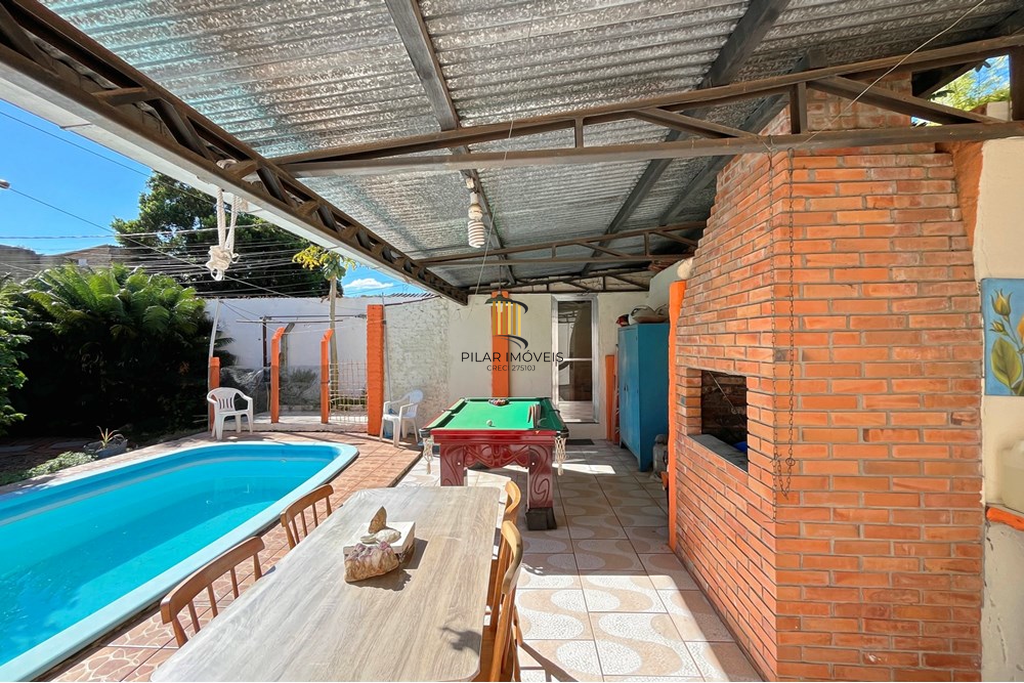 Casa 4 dormitórios no bairro Cristal