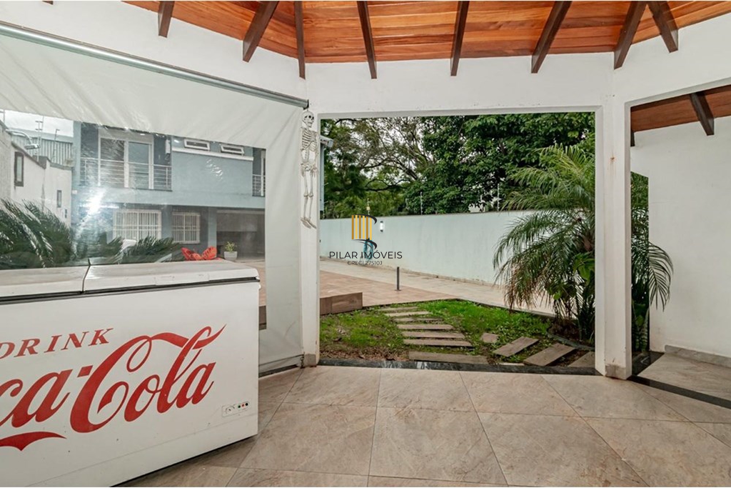 Casa 4 dormitórios no bairro Nonoai