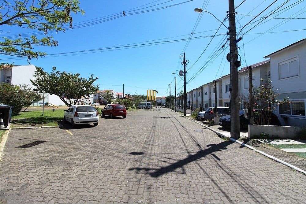 Casa 3 dormitórios no bairro Hípica