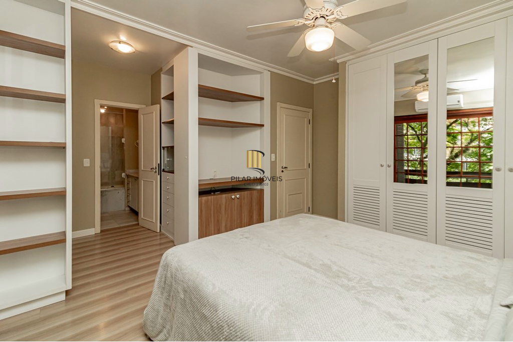 Casa de Condomínio 4 dormitórios no bairro Bela Vista