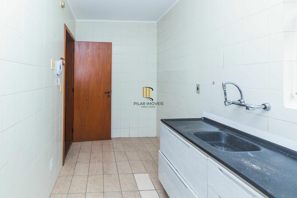 Apartamento 2 dormitórios no bairro Bom Fim