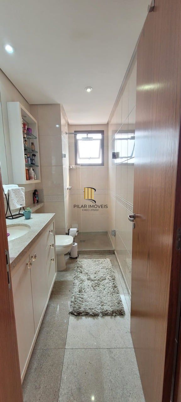 Apartamento 3 dormitórios no bairro Menino Deus