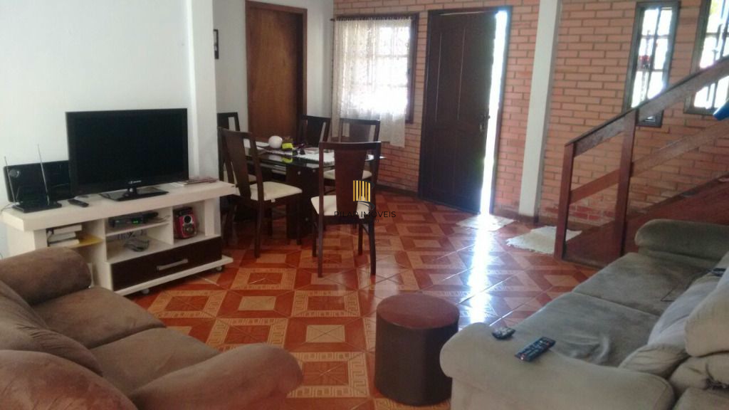 Casa 3 dormitórios no bairro Teresópolis