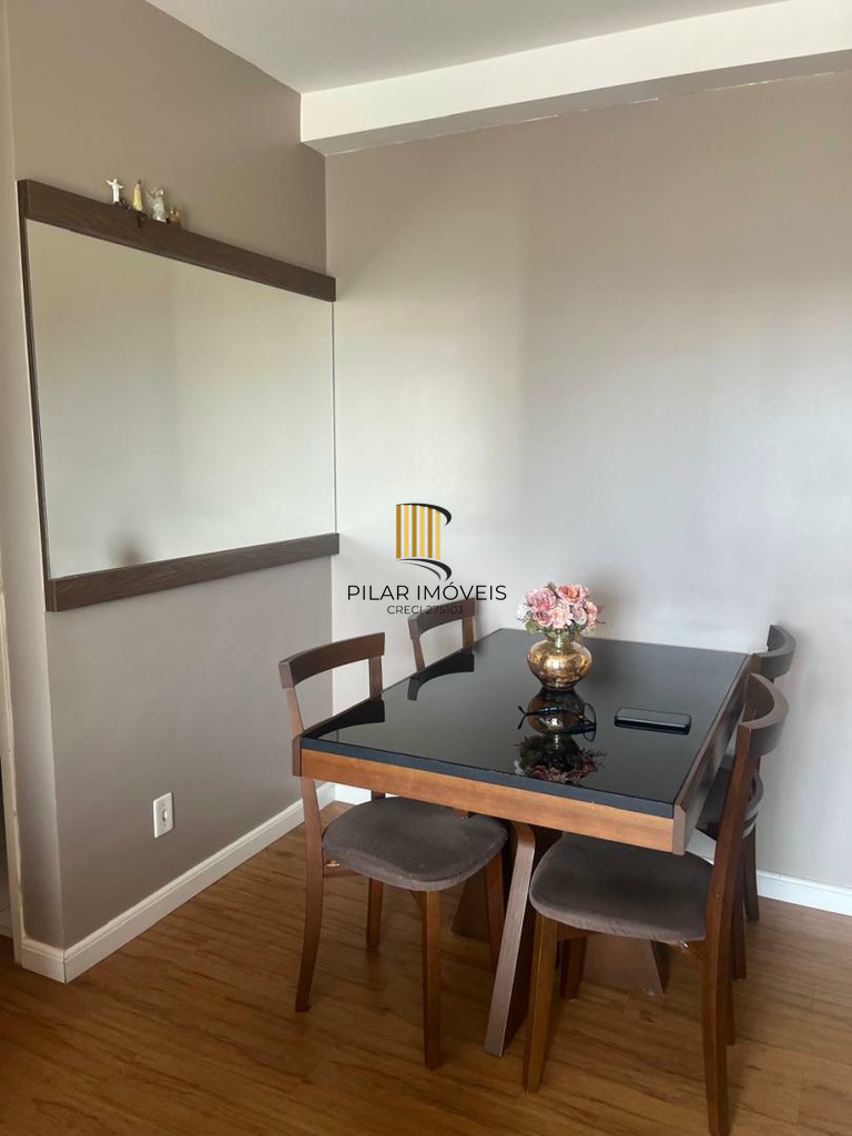 Apartamento 2 dormitórios no bairro Glória