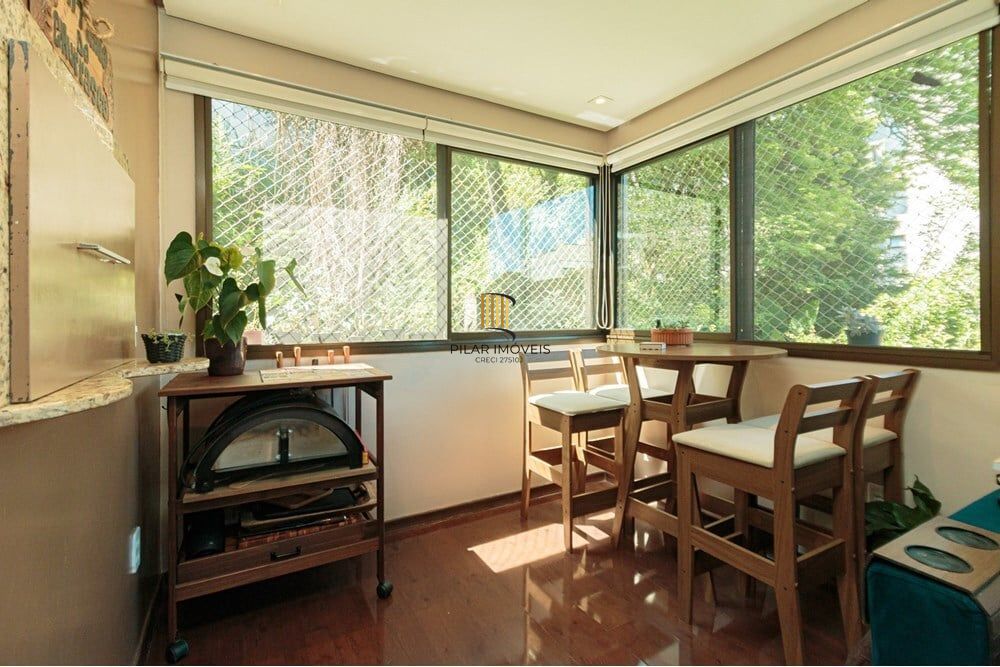 Apartamento 2 dormitórios no bairro Menino Deus