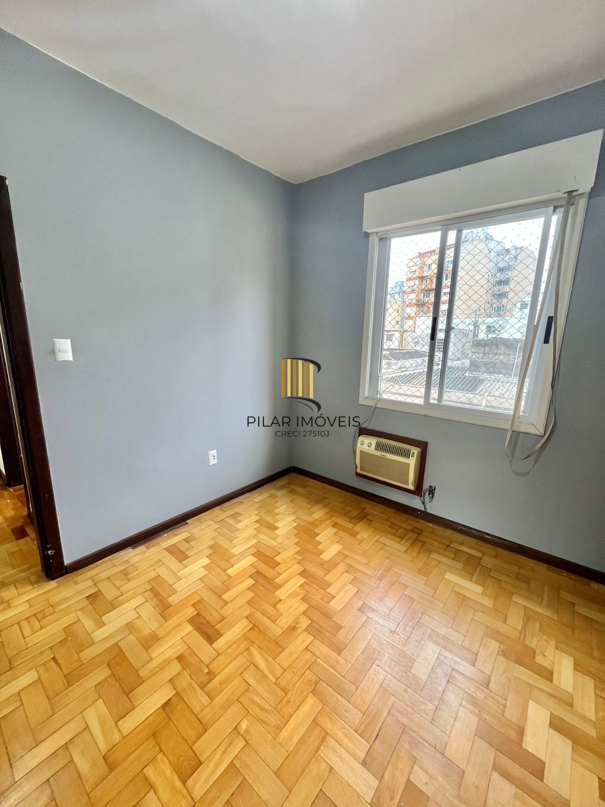 02 dormitórios no Centro, Rua Fernando Machado, com 59,26 m²