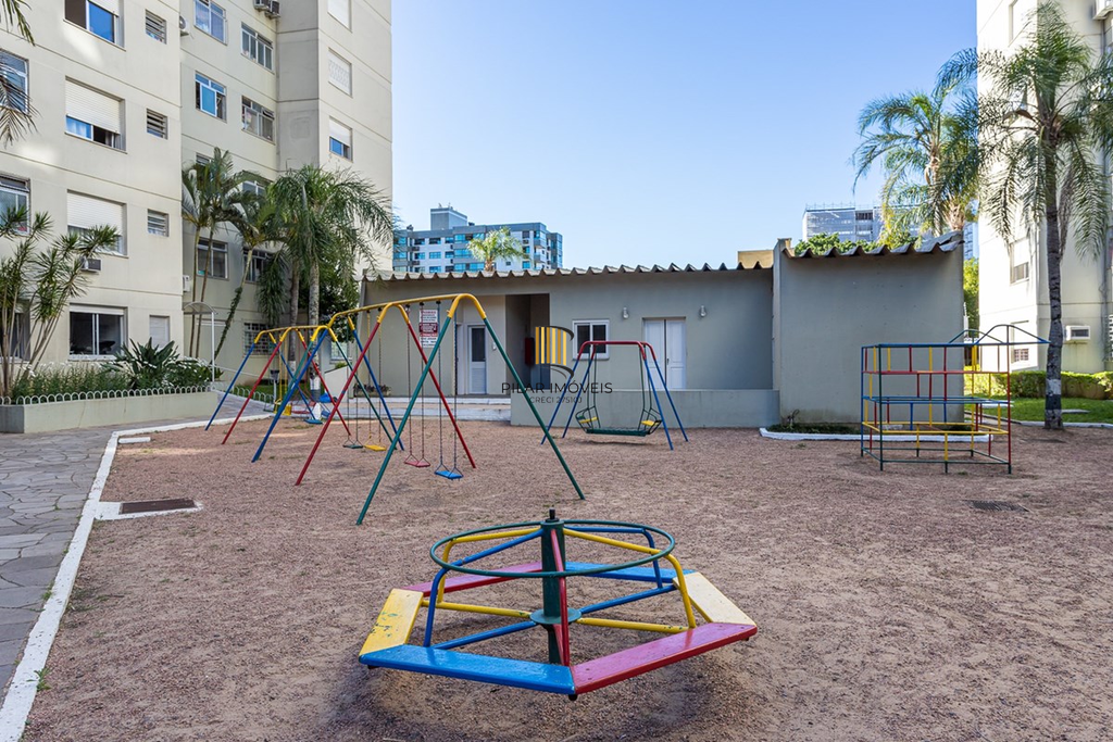 Apartamento 2 dormitórios no bairro Tristeza