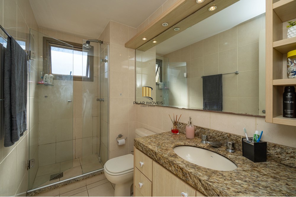 Apartamento 3 dormitórios no bairro Menino Deus