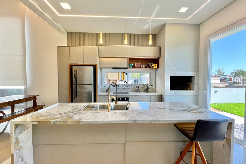 Casa de Condomínio 3 dormitórios no bairro Sanga Funda