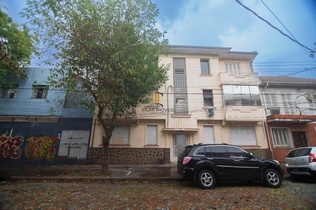 Apartamento 2 dormitórios no bairro Azenha