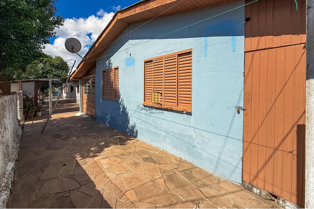 Casa 4 dormitórios no bairro Capão da Cruz