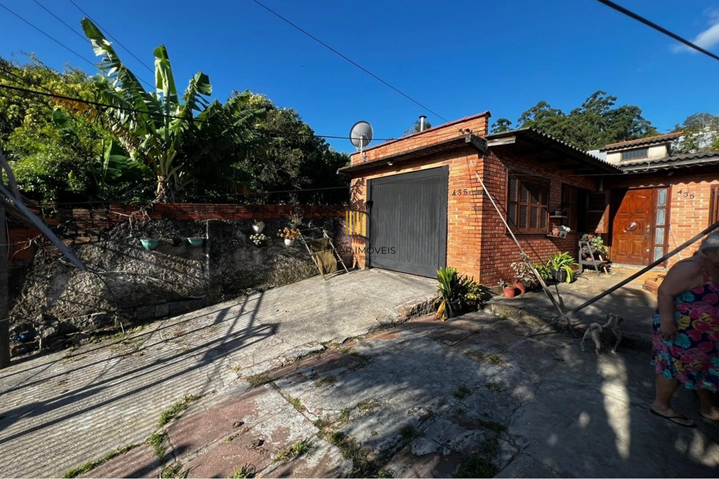 Casa 3 dormitórios no bairro Jardim Carvalho