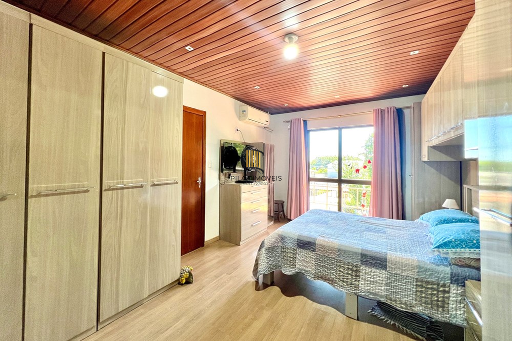 Casa 4 dormitórios no bairro Estância Velha