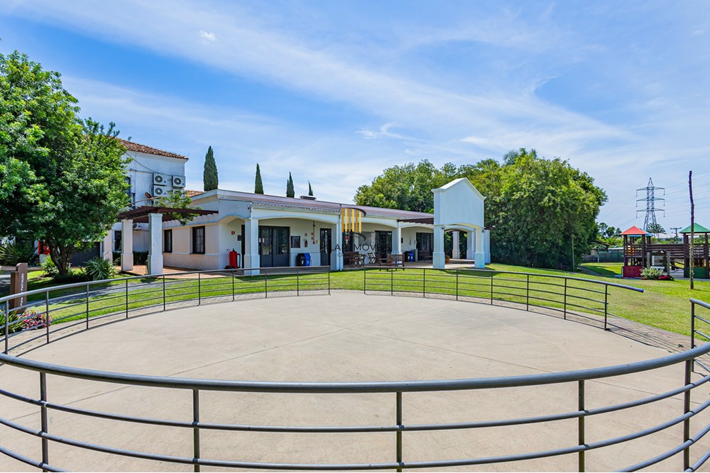 Casa de Condomínio 3 dormitórios no bairro Krahe