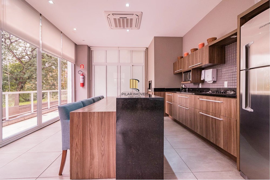 Apartamento 2 dormitórios no bairro Azenha