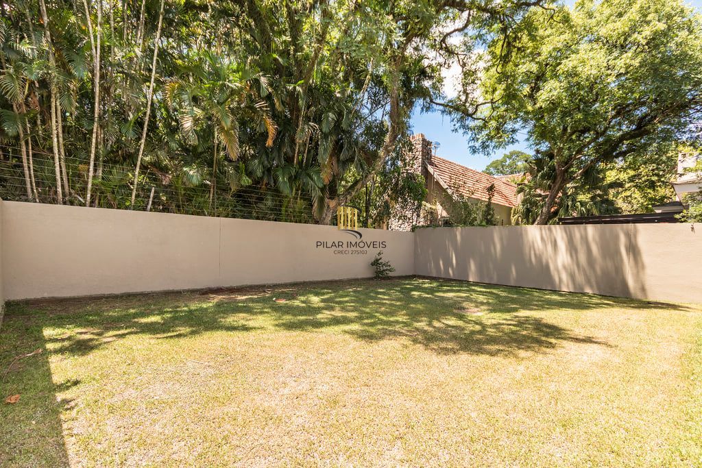 Casa de Condomínio 4 dormitórios no bairro Ipanema