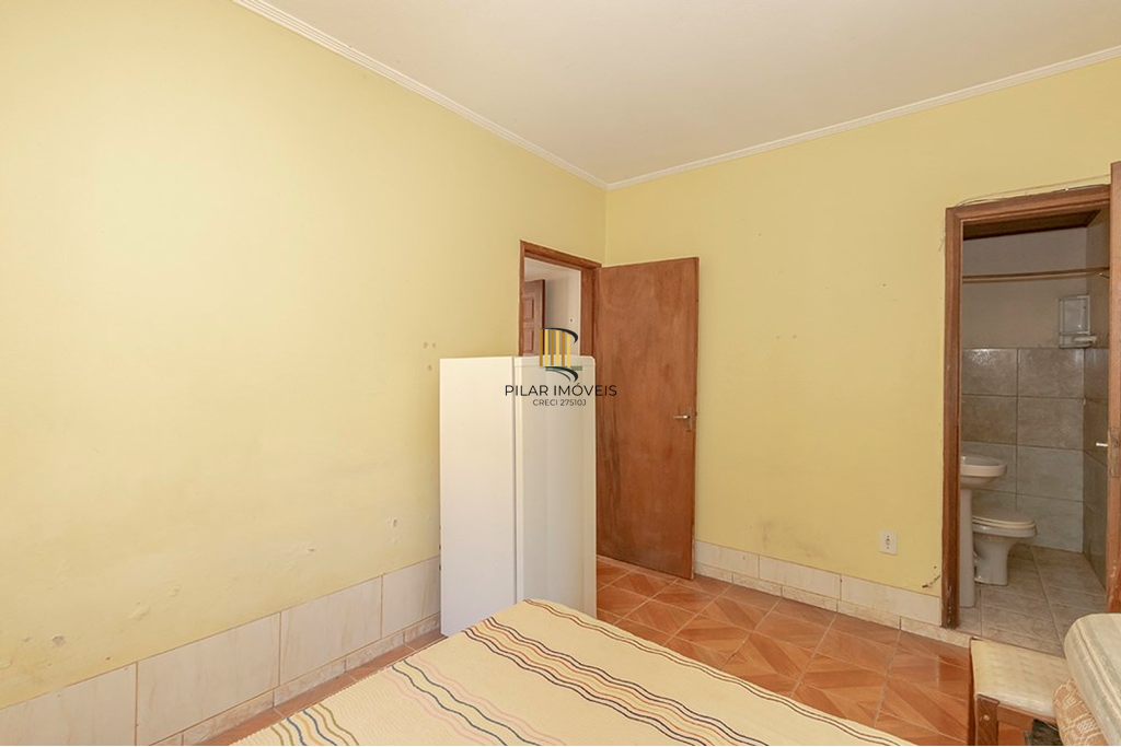 Casa 5 dormitórios no bairro Glória