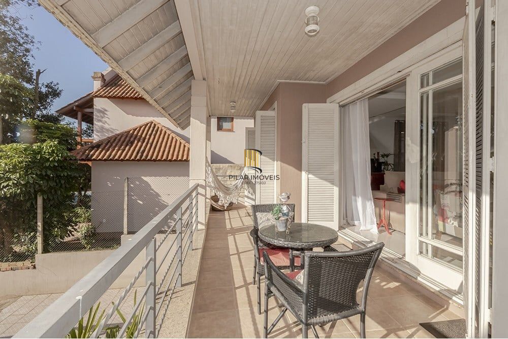 Casa 3 dormitórios no bairro Espírito Santo