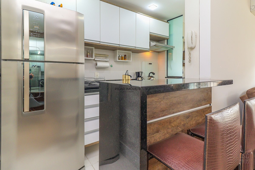 Apartamento 2 dormitórios no bairro Passo da Areia