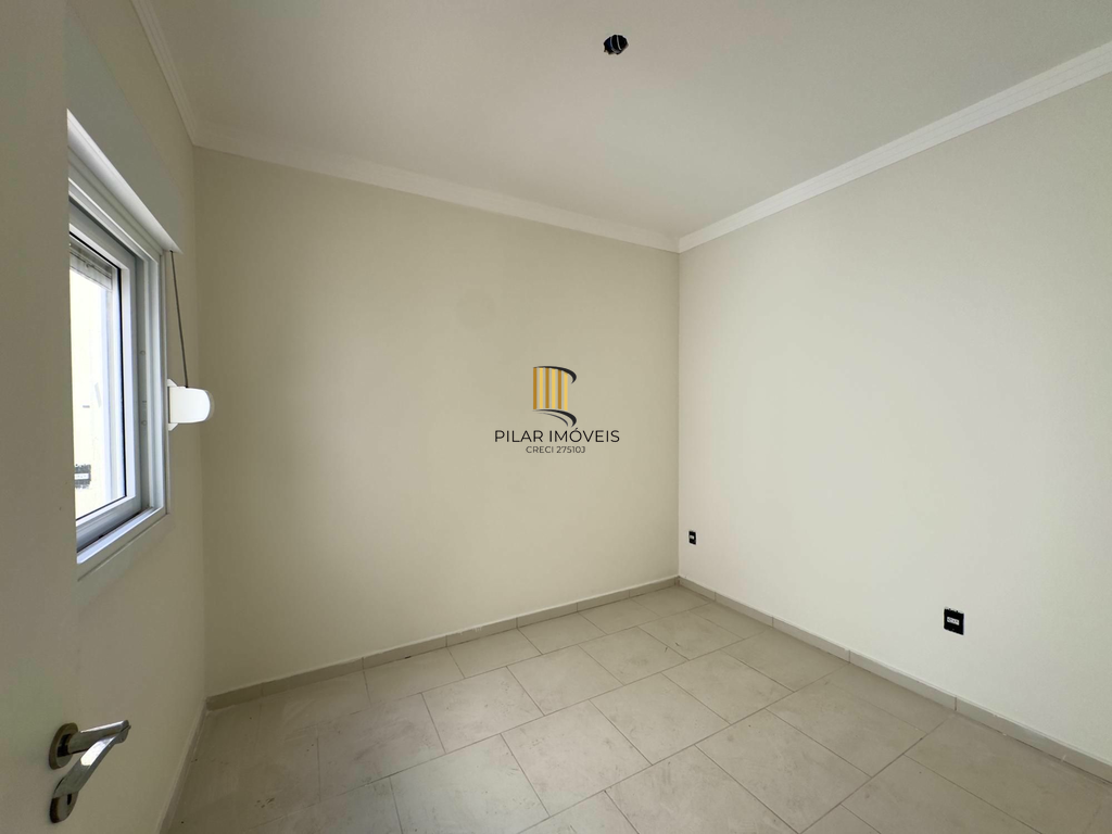 Casa de Condomínio 2 dormitórios no bairro Olaria