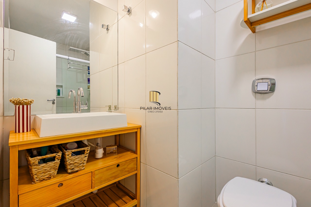 Apartamento 2 dormitórios no bairro Menino Deus