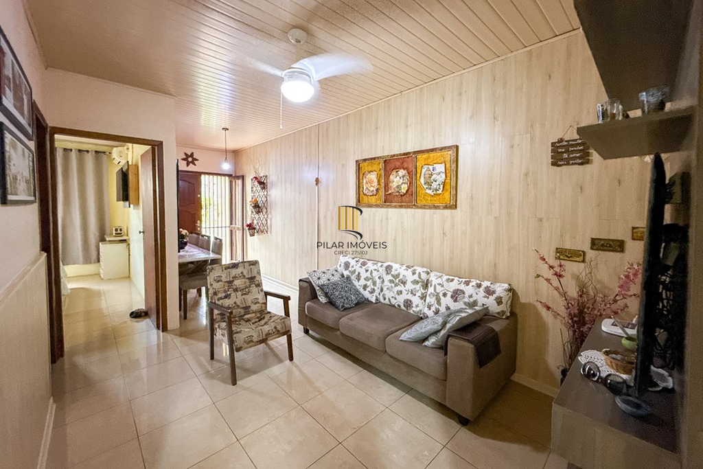 Casa 3 dormitórios no bairro Igara