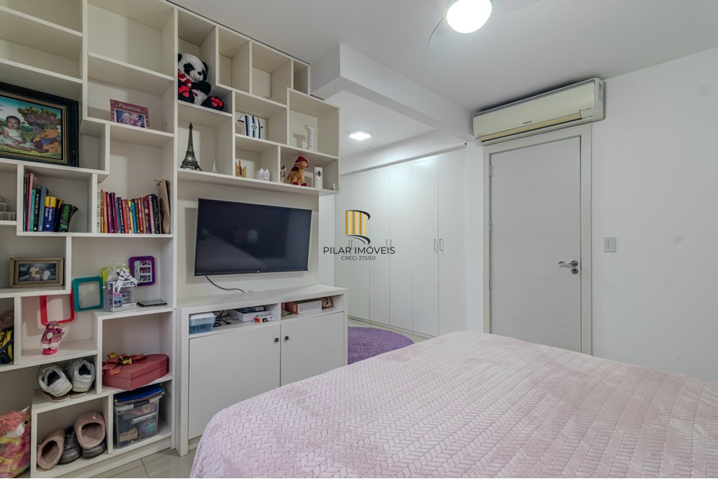 Casa de Condomínio 4 dormitórios no bairro Tristeza