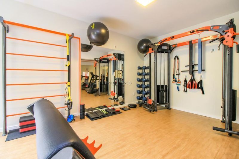 Apartamento 4 dormitórios no bairro Cavalhada