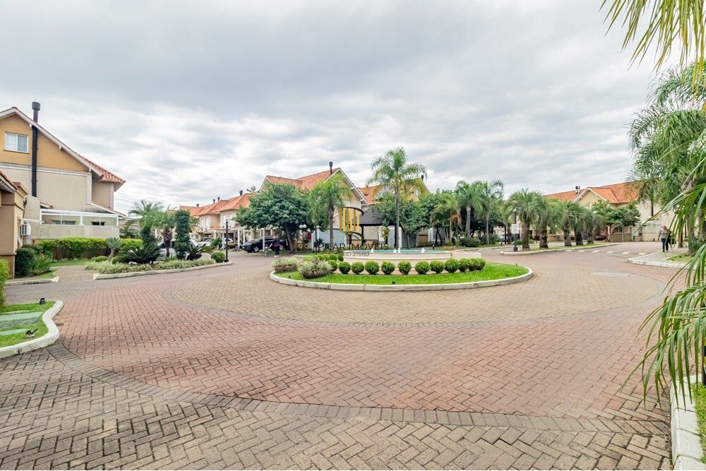 Casa de Condomínio 4 dormitórios no bairro Sarandi